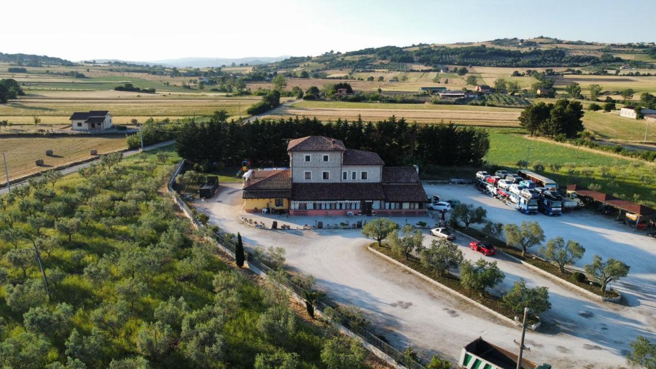 피에트렐치나 Agriturismo La Vecchia Cascina Di Paolo & Belinda 빌라 외부 사진