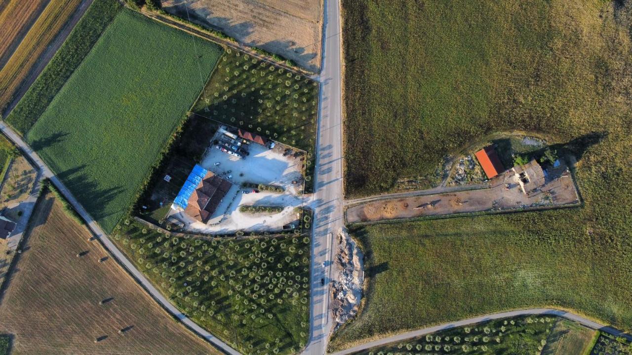 피에트렐치나 Agriturismo La Vecchia Cascina Di Paolo & Belinda 빌라 외부 사진